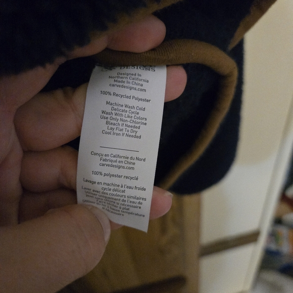 Carve Designs Sherpa Pullover - Picture 6 of 7